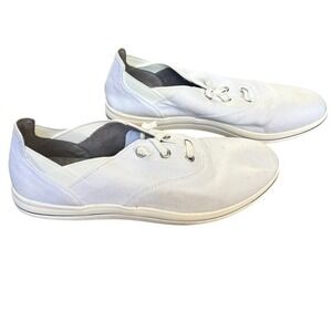 Clarks Cloud Steppers Breeze Ave women's‎ Size 7 white Comfort Minimalist